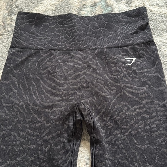 Gymshark Adapt Animal Seamless Shorts - Picture 2 of 9